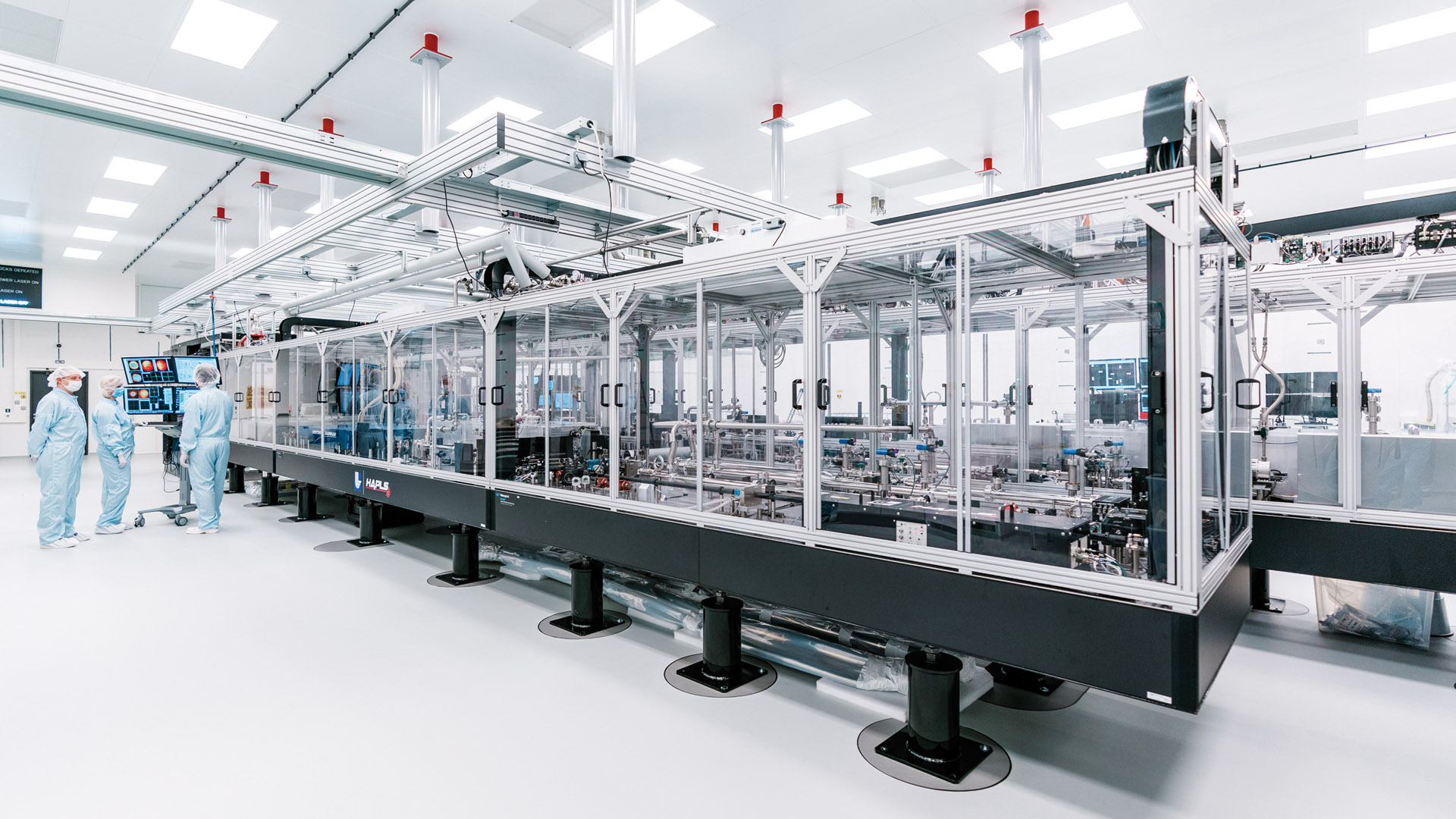 Fyzikální ústav řídí výzkum laseru pro Evropu