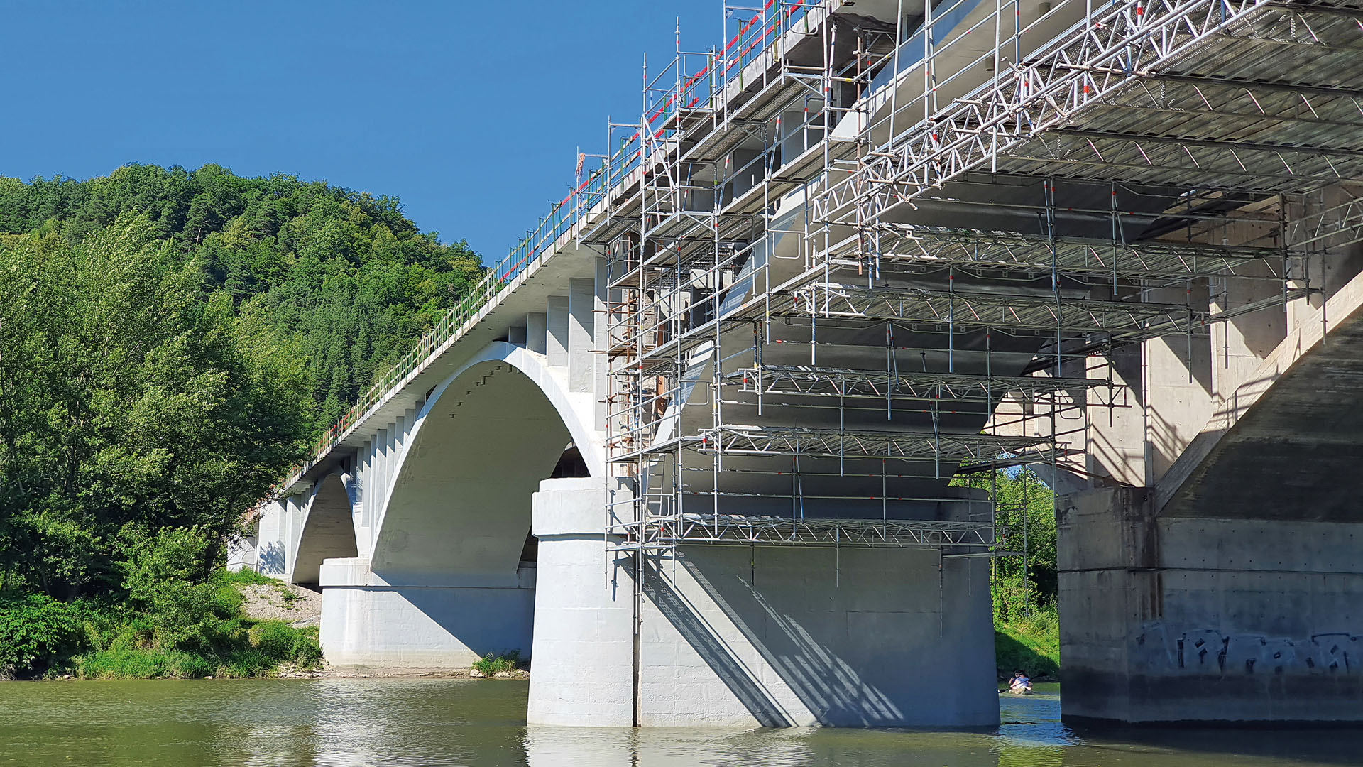 Společnost SMS patří od roku 2022 do skupiny Vinci Construction CS