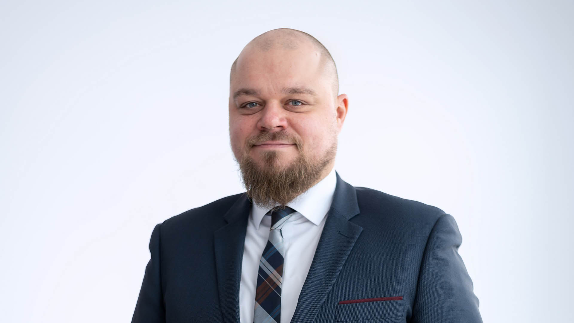 Změna ve vedení ZAT a.s. - po 27 letech vystřídal Jaroslav Scharf ml. svého otce na pozici předsedy představenstva