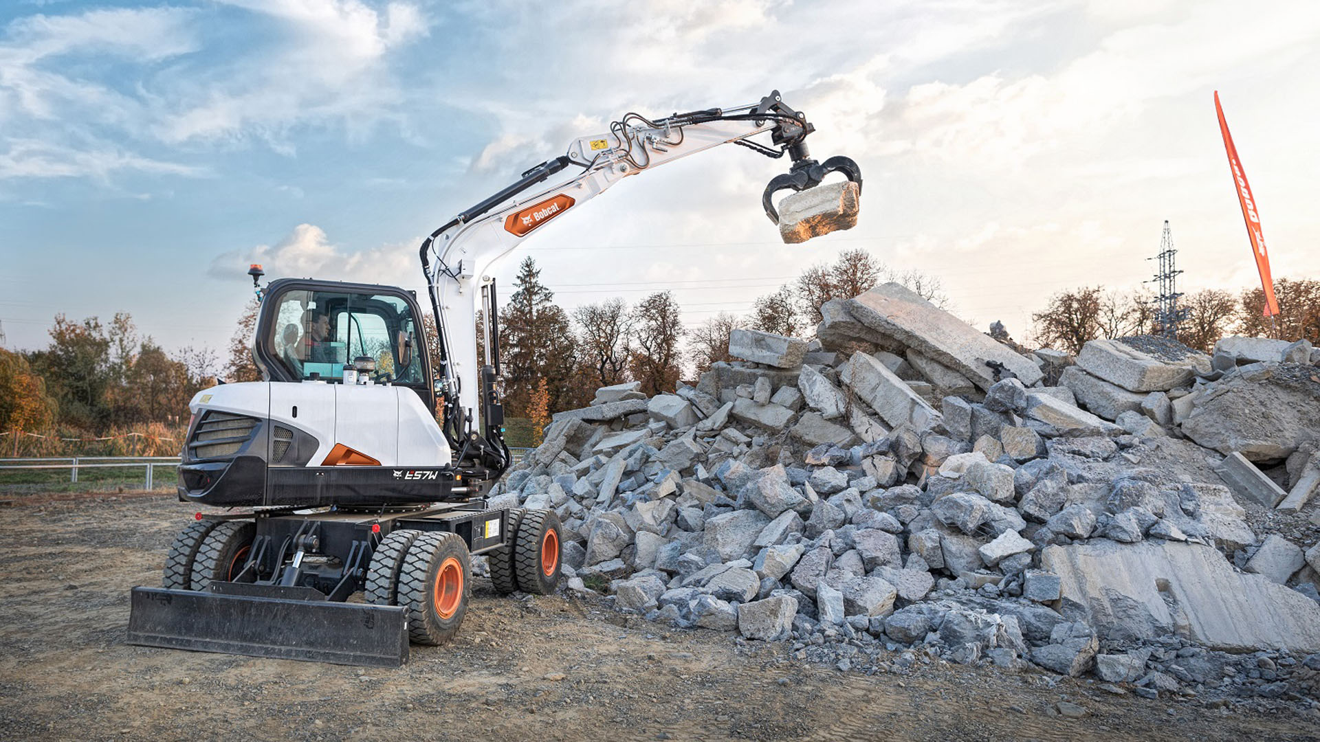 Bobcat uvádí nové 6tunové kolové rypadlo