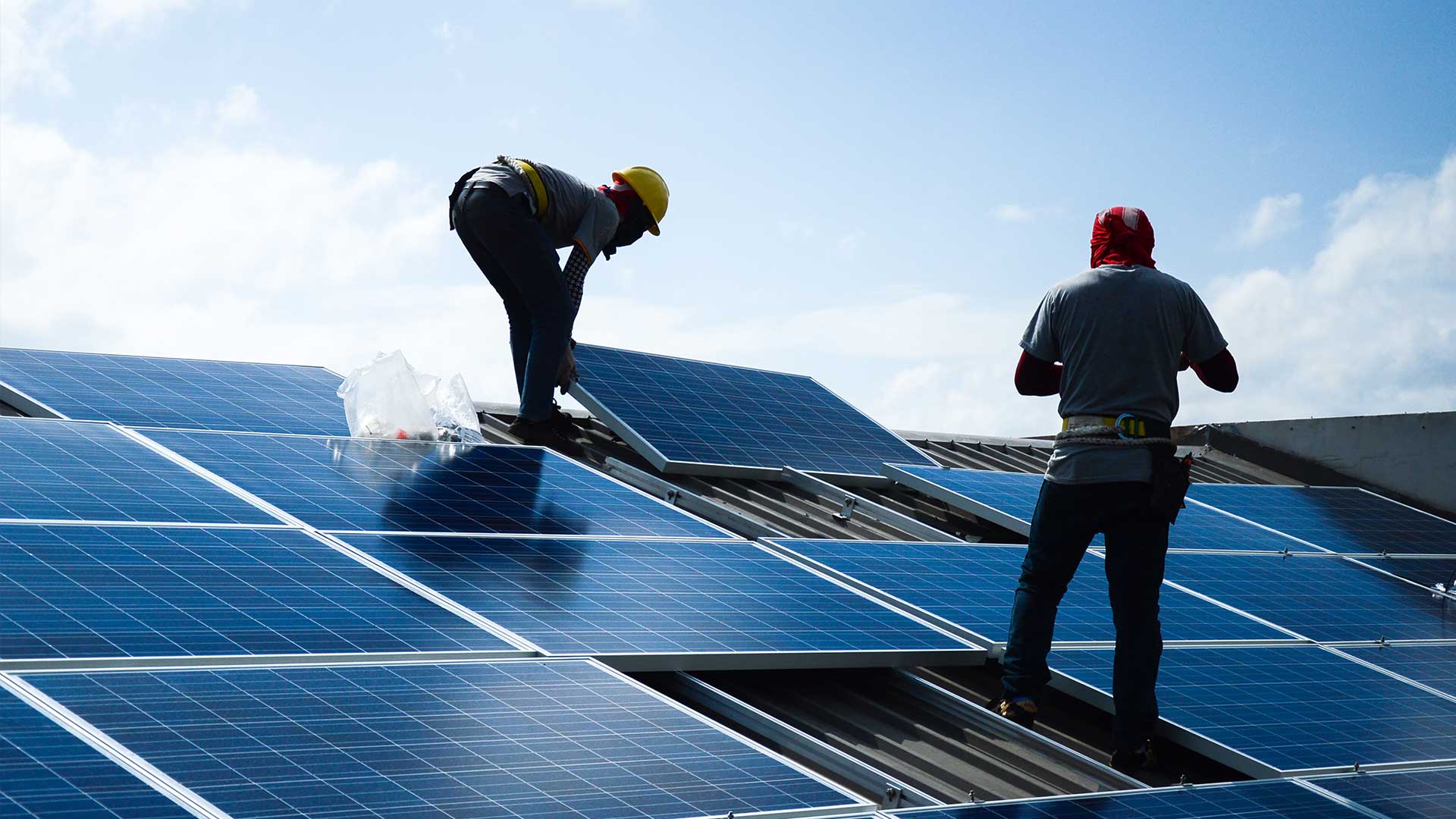 Zájem domácností o solární panely během COVIDu rostl. Roste i apetit firem, ale pro ně chybí stabilní podpora