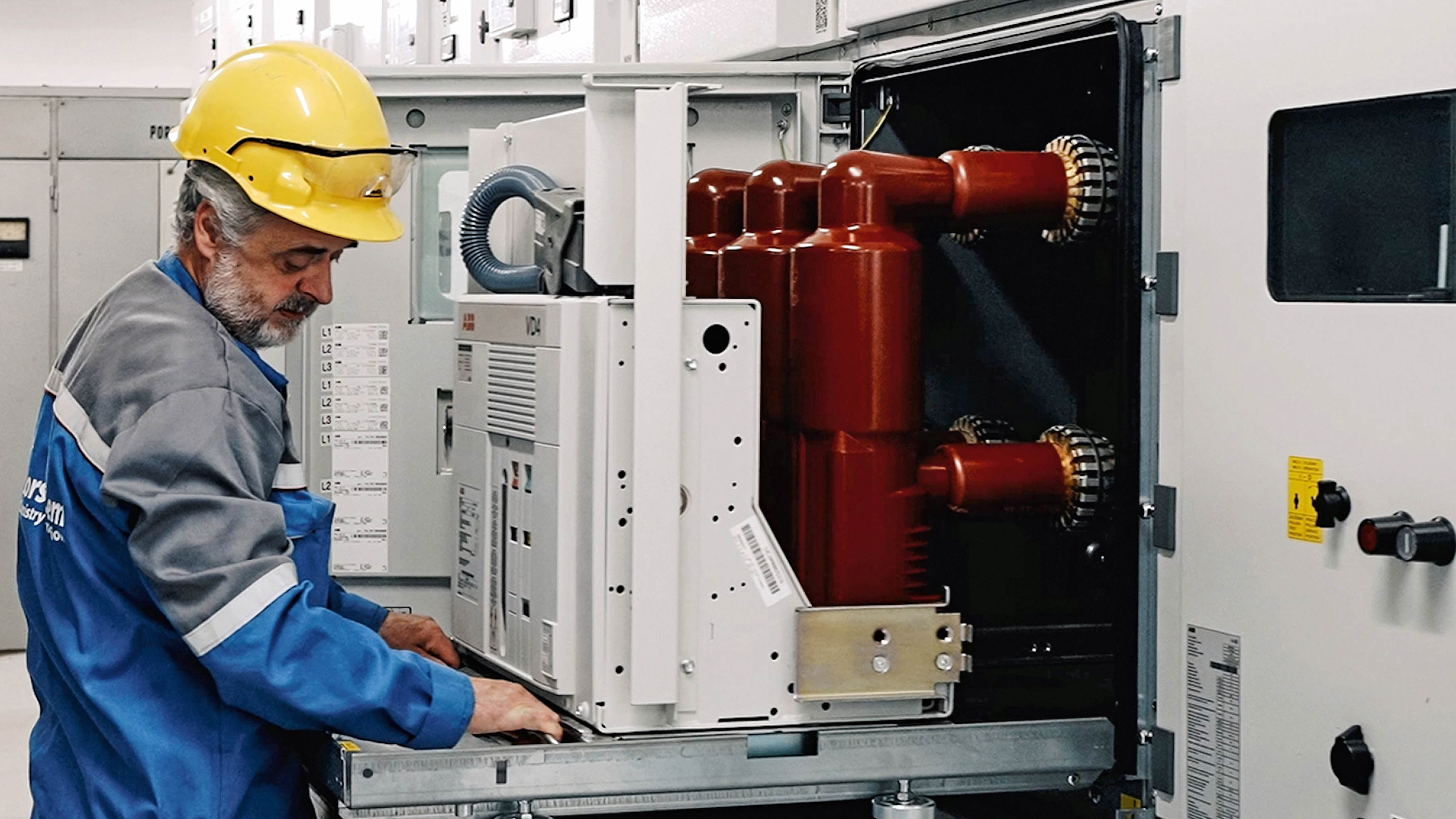 Chemička modernizuje rozvodnou síť s ABB