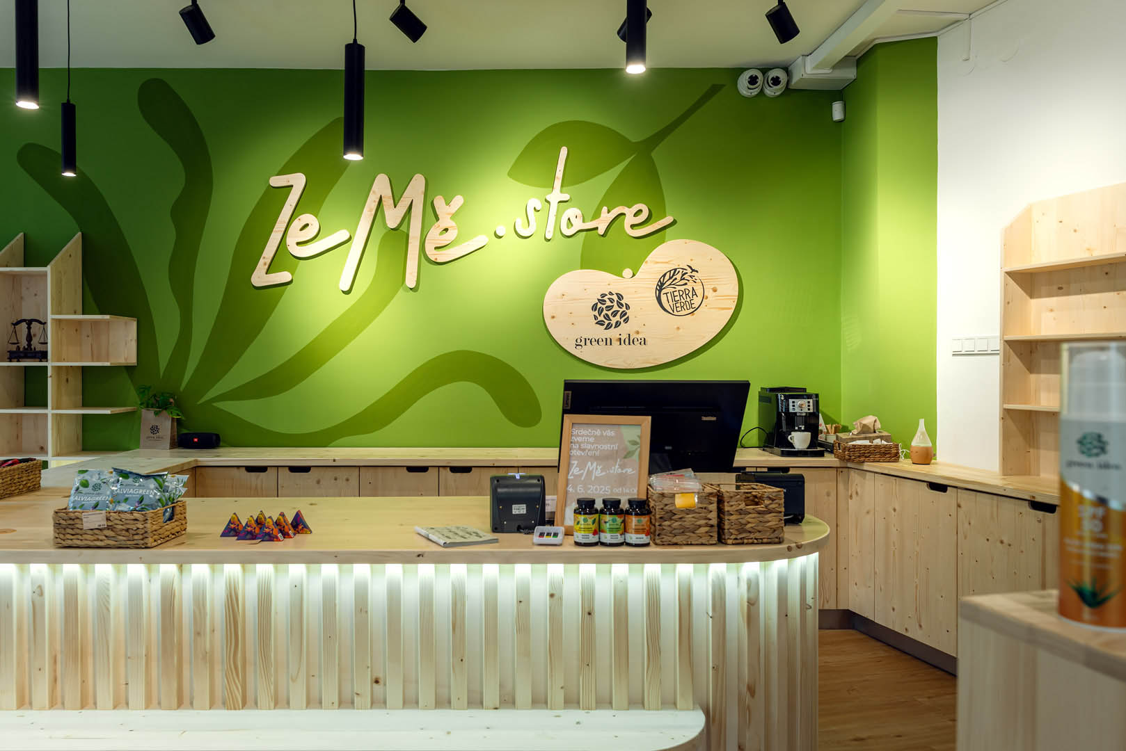 Přední hráči na trhu s přírodními produkty otevřeli v Brně společnou prodejnu