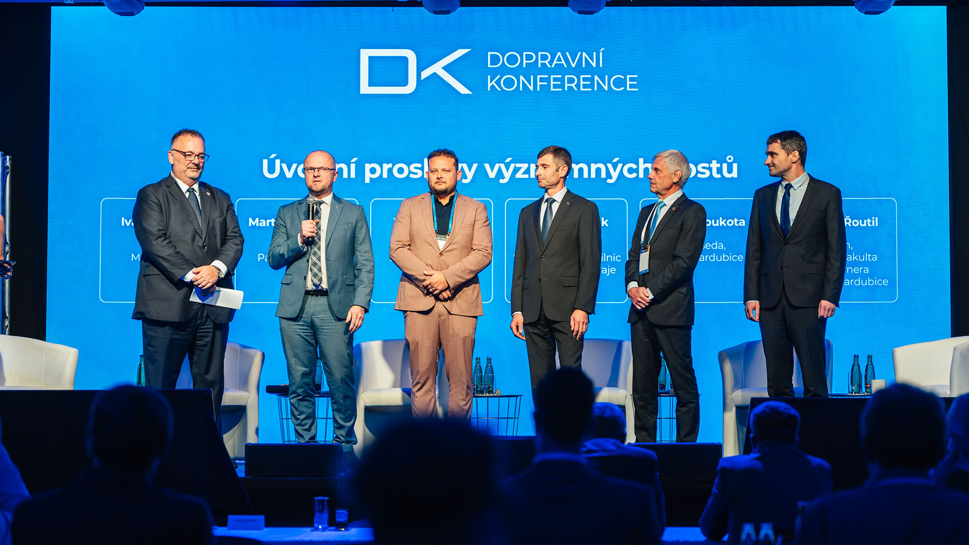Odborníci na dopravu se setkali v&nbsp;Pardubicích. Konference letos vsadila na panelové diskuse
