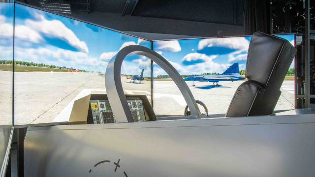 Aktuality - LOM PRAHA: Sledujeme nejnovější trendy ve výcviku pilotů