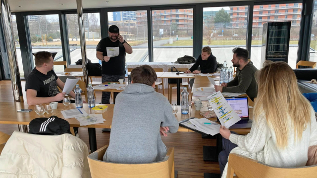 Aktuality - Deset největších manipulací v obchodních rozhovorech