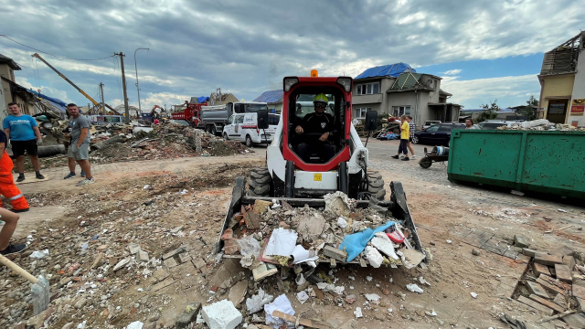 Aktuality - Doosan Bobcat věnuje stavební stroje v hodnotě 1 milionu dolarů pro záchranné práce po zemětřesení v Turecku