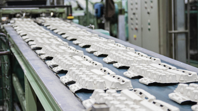 Aktuality - Příspěvek společnosti Huthamaki k ochraně životního prostředí: základní surovinou pro výrobu obalů je sběrový papír