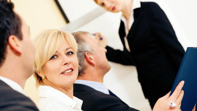 Aktuality - Proč by 1/3 managementu velkých firem (ne)měly tvořit ženy?