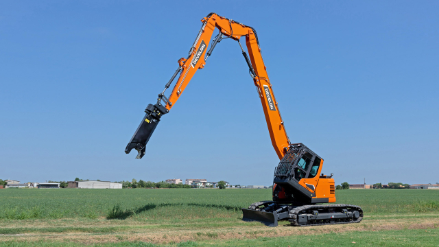 Aktuality - Develon uvádí na trh nové demoliční rypadlo DX140RDM-7