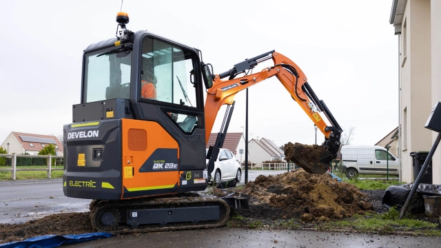 Aktuality - DEVELON uvádí na trh nové elektrické minirypadlo DX23E-7