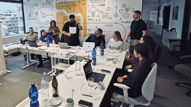 Aktuality - Neprodávám, ale pomáhám